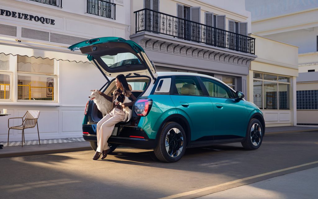 Aion UT 2025 ราคาเริ่ม 4.99 แสน ส่องสเปค และฟีเจอร์