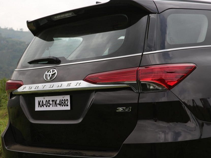 TOYOTA FORTUNER 2017   2018 โปรโมชั่นตารางผ่อนสบาย 13,097 บาท