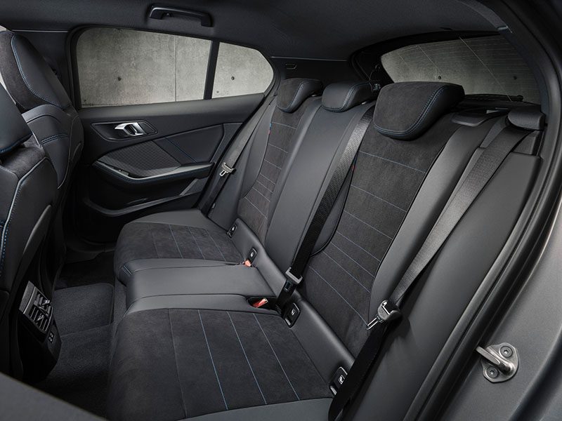 BMW 1 Series 2025 โฉมใหม่ เริ่มเลิกใช้ i กับเครื่องเบนซิน