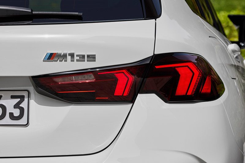 BMW 1 Series 2025 โฉมใหม่ เริ่มเลิกใช้ i กับเครื่องเบนซิน