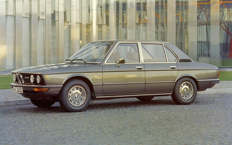 Bmw 5 Series 2023 เปิดตัวอย่างเป็นทางการ คาดเข้าไทยปีหน้า | ยางรถยนต์ ราคาอัปเดต 2026 ครบทุกยี่ห้อ รวมยาง Ev | Autotirechecking BMW 5 Series 2023 เปิดตัวอย่างเป็นทางการ คาดเข้าไทยปีหน้า
