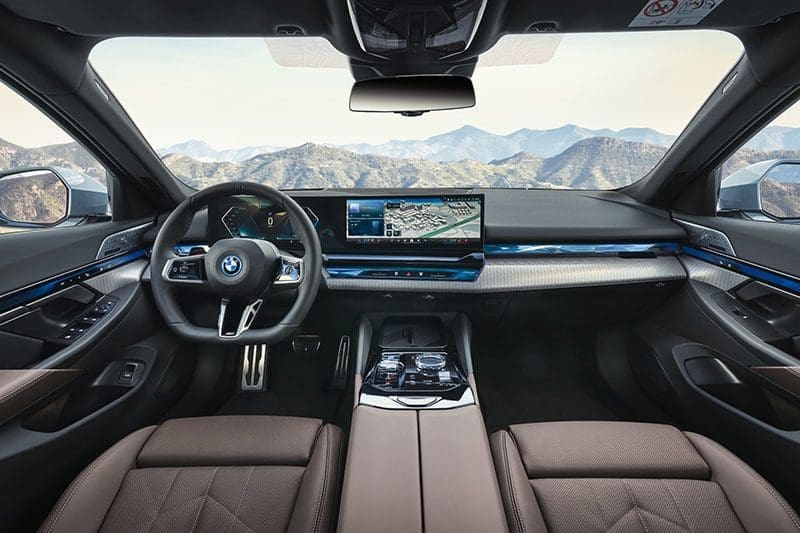 Bmw 5 Series 2023 เปิดตัวอย่างเป็นทางการ คาดเข้าไทยปีหน้า | ยางรถยนต์ ราคาอัปเดต 2026 ครบทุกยี่ห้อ รวมยาง Ev | Autotirechecking BMW 5 Series 2023 เปิดตัวอย่างเป็นทางการ คาดเข้าไทยปีหน้า