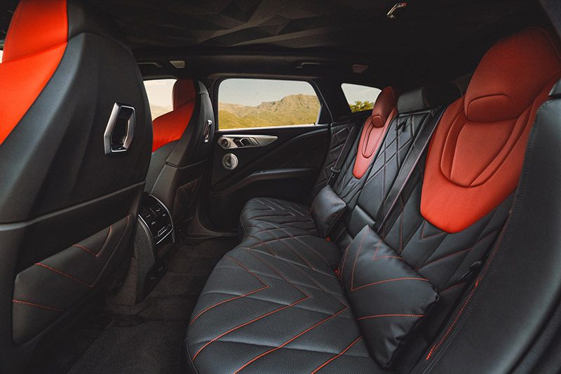 BMW XM Label Red BMW XM Label Red แรงขึ้นและตกแต่งพิเศษกว่า แค่ 500 คันในโลก