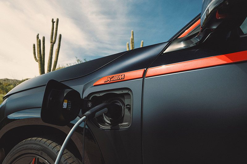 BMW XM Label Red BMW XM Label Red แรงขึ้นและตกแต่งพิเศษกว่า แค่ 500 คันในโลก