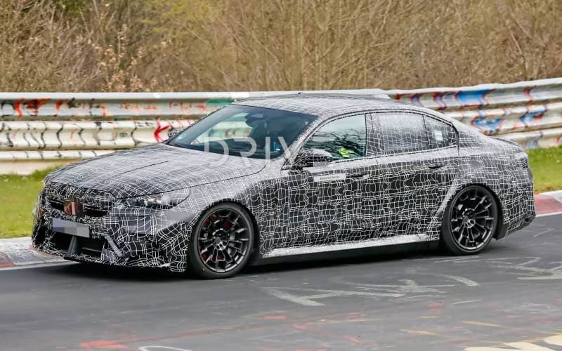 Bmw M5 2024 | ยางรถยนต์ ราคาอัปเดต 2026 ครบทุกยี่ห้อ รวมยาง Ev | Autotirechecking BMW M5 2024 ทดสอบแบบไม่พรางตัว คาดกำลังเกิน 700 แรงม้า