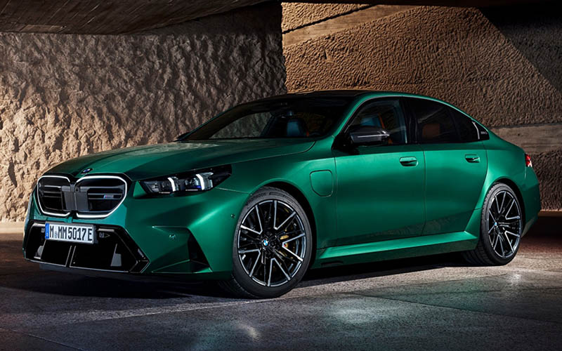 BMW M5 2025 BMW M5 2025 ใหม่ เร้าใจด้วยพลังไฮบริด 727 แรงม้า