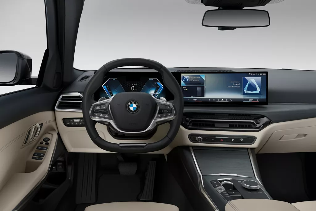 พรีวิว Bmw 330e M Sport ความโดดเด่น ราคา และตารางผ่อน | ยางรถยนต์ ราคาอัปเดต 2026 ครบทุกยี่ห้อ รวมยาง Ev | Autotirechecking พรีวิว BMW 330e M Sport ความโดดเด่น ราคา และตารางผ่อน