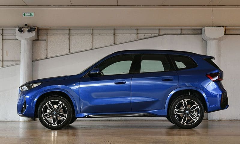 Bmw X1 Sdrive20i | ยางรถยนต์ ราคาอัปเดต 2026 ครบทุกยี่ห้อ รวมยาง Ev | Autotirechecking BMW X1 sDrive20i รุ่นย่อยใหม่ เบนซิน เทอร์โบ 204 แรงม้า ราคาเริ่ม 2.499 ล้านบาท
