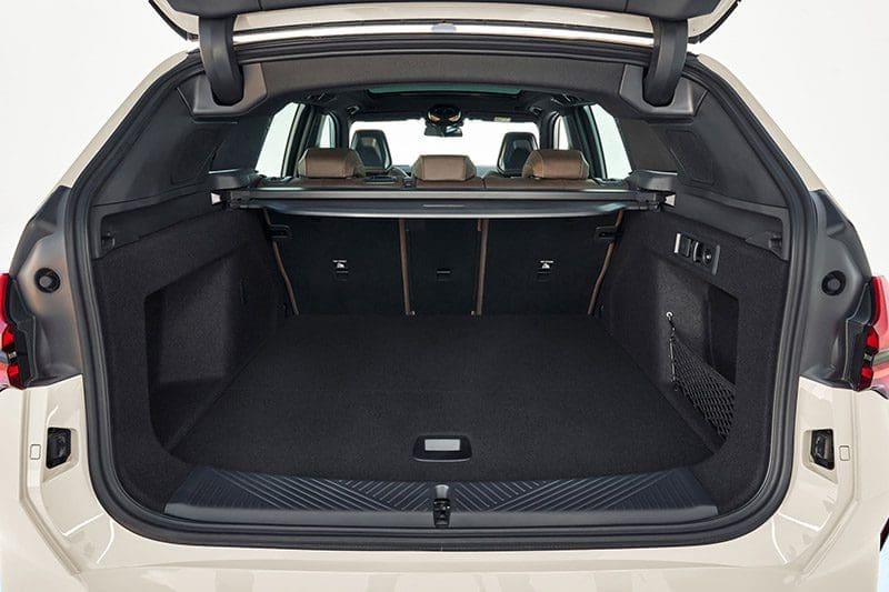Bmw X3 2025 | ยางรถยนต์ ราคาอัปเดต 2026 ครบทุกยี่ห้อ รวมยาง Ev | Autotirechecking BMW X3 2025 เผยโฉม ลุคใหม่โมเดิร์นสุดใจ ทั้งภายใน ภายนอก