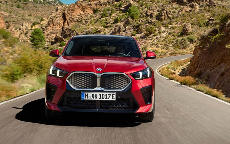 BMW iX2 xDrive30 M Sport BMW iX2 xDrive30 M Sport คูเป้ไฟฟ้ายกสูง ราคา 3,399,000 บาท