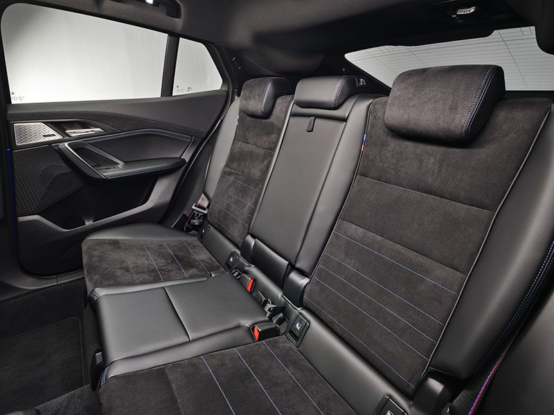 BMW iX2 xDrive30 M Sport BMW iX2 xDrive30 M Sport คูเป้ไฟฟ้ายกสูง ราคา 3,399,000 บาท