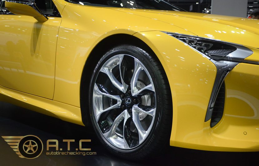 ส่องยางเพลิน ๆ ในงาน MOTOR EXPO 2017