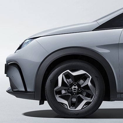 BYD Dolphin 2025 ราคาเริ่ม 499,900 บาท สรุปสเปค และฟีเจอร์