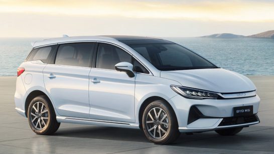 BYD M6