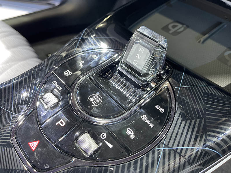 BYD Seal BYD Seal ราคาเริ่ม 1,325,000 บาท แค่แรงม้าก็คุ้มค่าแล้ว