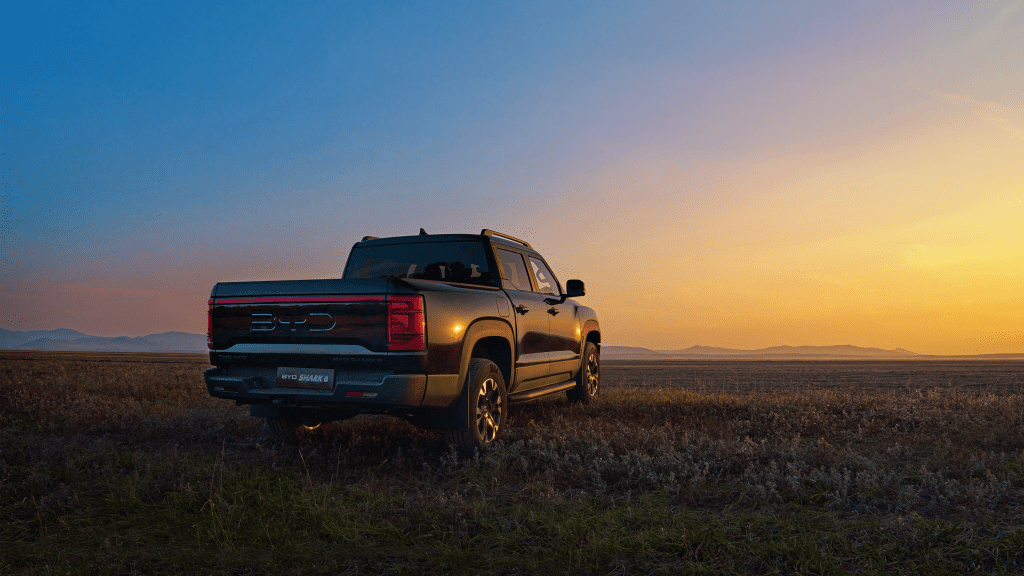 BYD Shark 6 กระบะไฮบริดเสียบปลั๊กสายลุยแห่งอนาคต