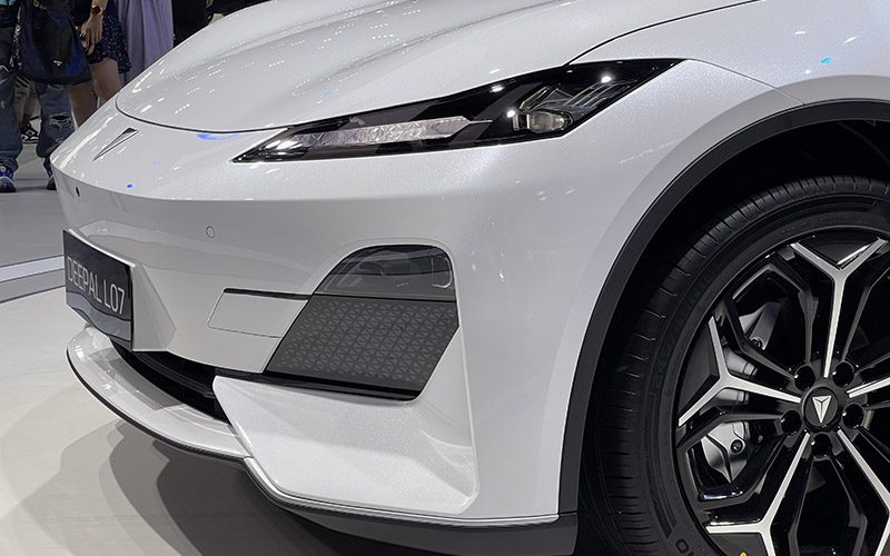 Deepal L07 Deepal L07 ซีดานไฟฟ้าทรงสปอร์ตจ๋า ราคา 1,329,000 บาท