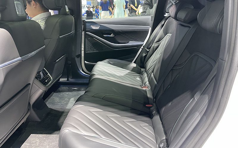 Deepal L07 Deepal L07 ซีดานไฟฟ้าทรงสปอร์ตจ๋า ราคา 1,329,000 บาท