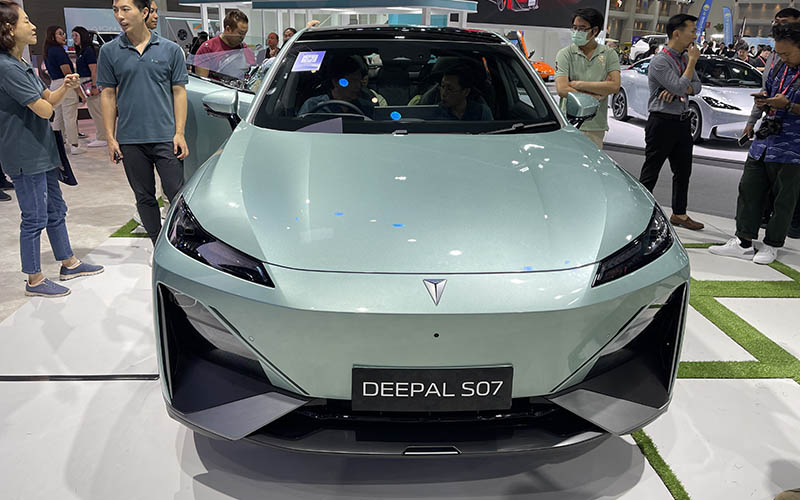 Deepal S07 Deepal S07 รถ SUV ไฟฟ้าทรงซูเปอร์คาร์ ราคา 1,399,000 บาท