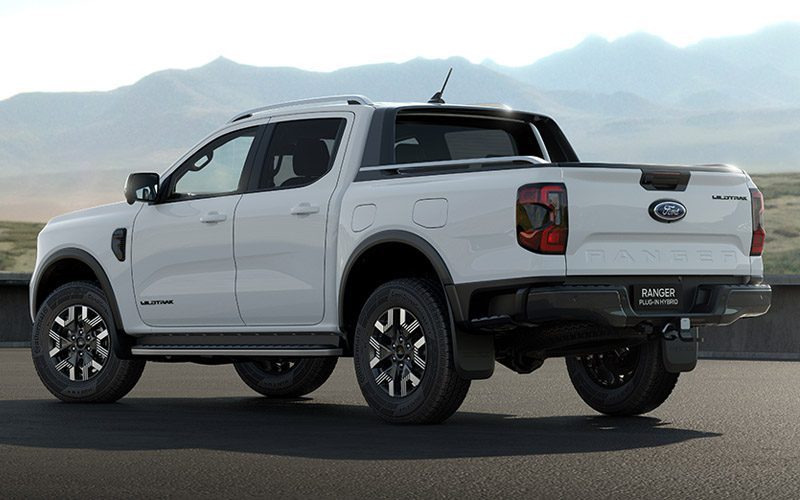 Ford Ranger PHEV Ford Ranger PHEV เผยโฉม เตรียมทำตลาดต้นปี 2025