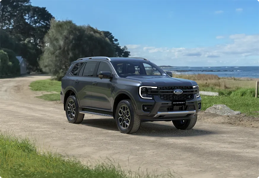 Ford Everest 2025 ราคา ตารางผ่อน สเปก และรีวิว SUV 7 ที่นั่งสุดหรู