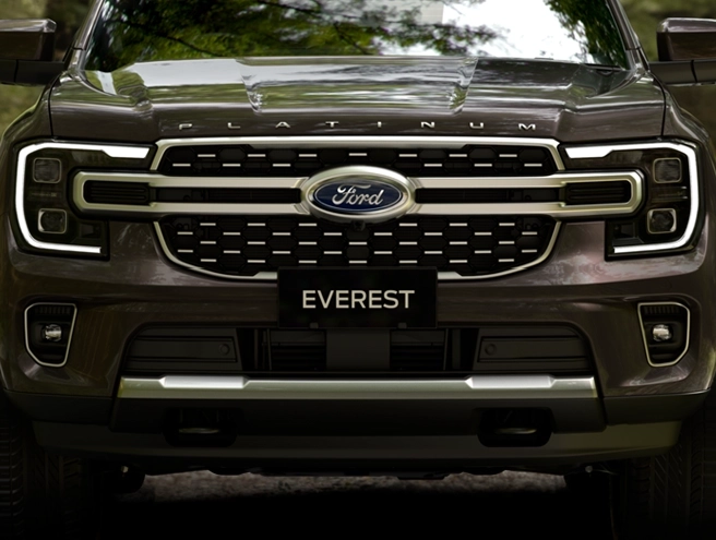Ford Everest 2025 ราคา ตารางผ่อน สเปก และรีวิว SUV 7 ที่นั่งสุดหรู