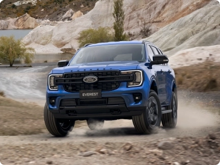 Ford Everest 2025 ราคา ตารางผ่อน สเปก และรีวิว SUV 7 ที่นั่งสุดหรู