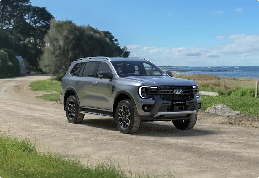 Ford Everest 2025 ราคา ตารางผ่อน สเปก และรีวิว SUV 7 ที่นั่งสุดหรู
