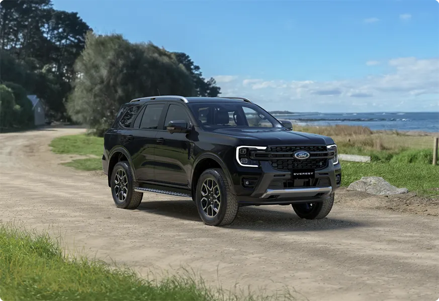Ford Everest 2025 ราคา ตารางผ่อน สเปก และรีวิว SUV 7 ที่นั่งสุดหรู
