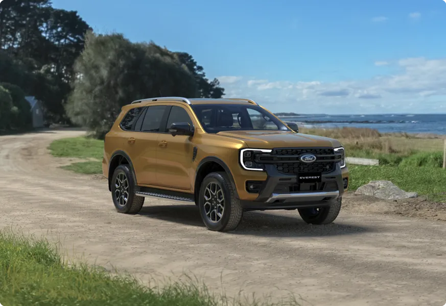 Ford Everest 2025 ราคา ตารางผ่อน สเปก และรีวิว SUV 7 ที่นั่งสุดหรู