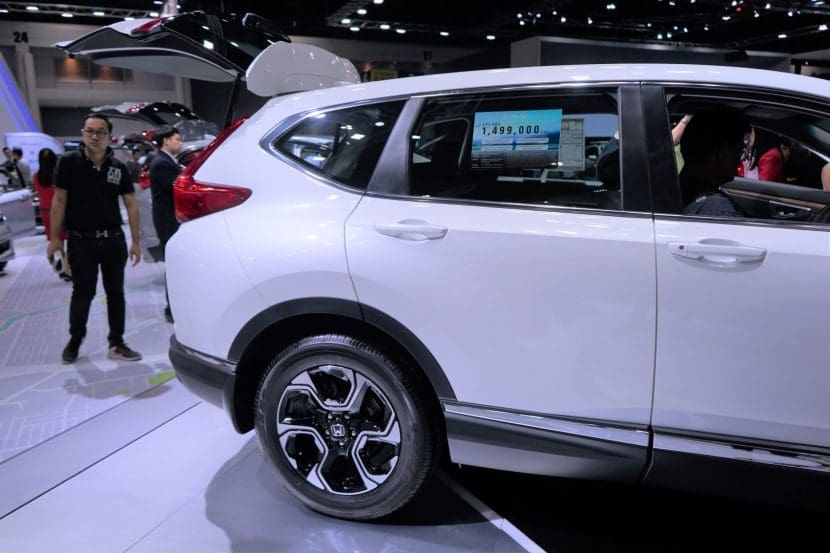 พาชม Honda Crv งาน Motor Expo 2018 | ยางรถยนต์ ราคาอัปเดต 2026 ครบทุกยี่ห้อ รวมยาง Ev | Autotirechecking พาชม Honda CRV งาน Motor Expo 2018