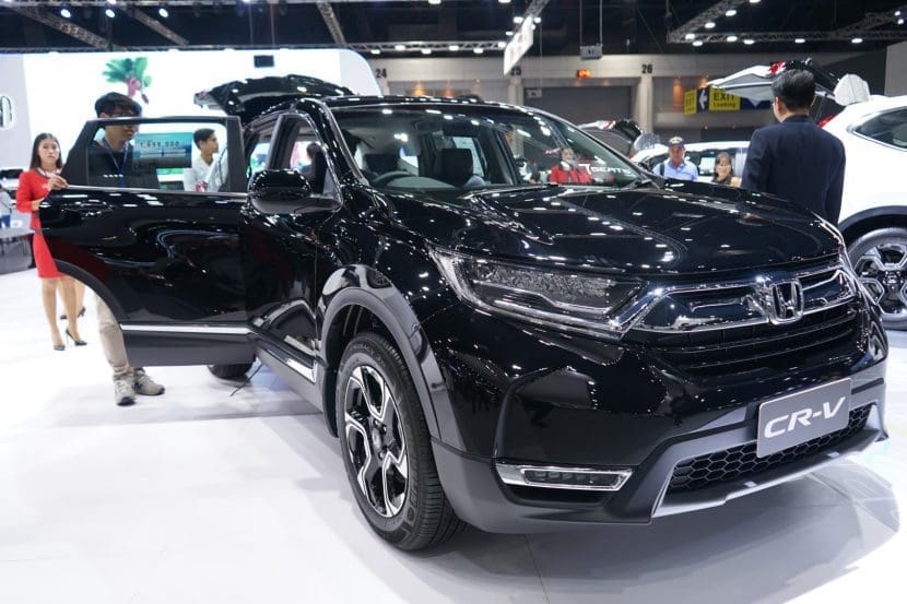 พาชม Honda Crv งาน Motor Expo 2018 | ยางรถยนต์ ราคาอัปเดต 2026 ครบทุกยี่ห้อ รวมยาง Ev | Autotirechecking พาชม Honda CRV งาน Motor Expo 2018