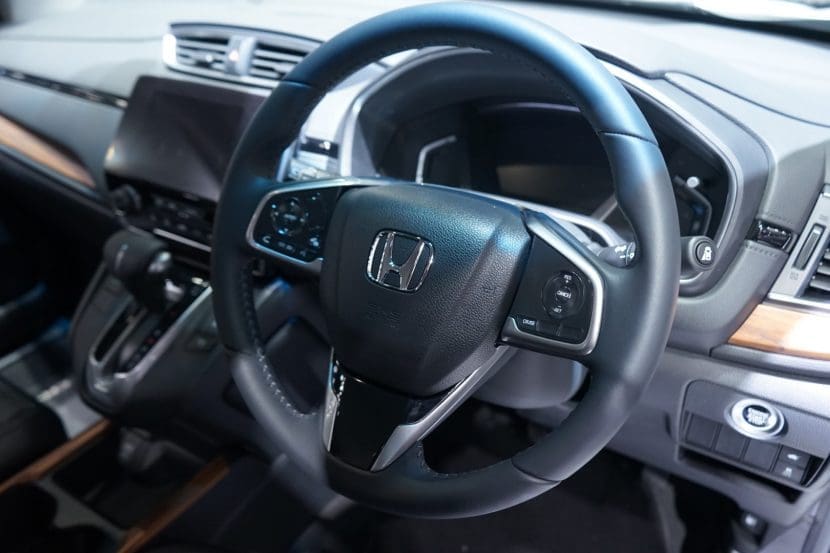 พาชม Honda Crv งาน Motor Expo 2018 | ยางรถยนต์ ราคาอัปเดต 2026 ครบทุกยี่ห้อ รวมยาง Ev | Autotirechecking พาชม Honda CRV งาน Motor Expo 2018