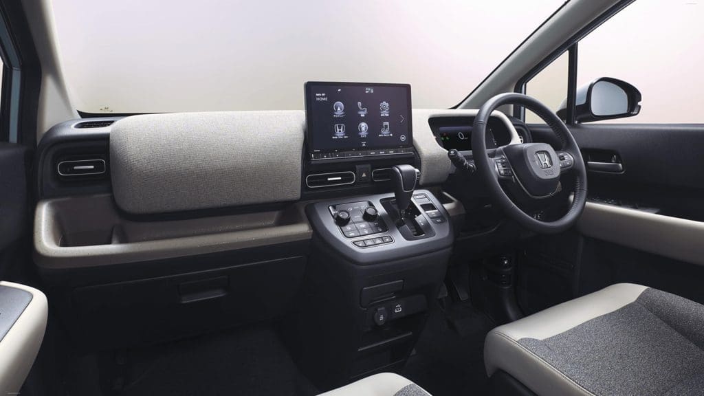 Honda Freed 2025 รถครอบครัวอเนกประสงค์ดีไซน์ง่าย ฟังก์ชันครบ