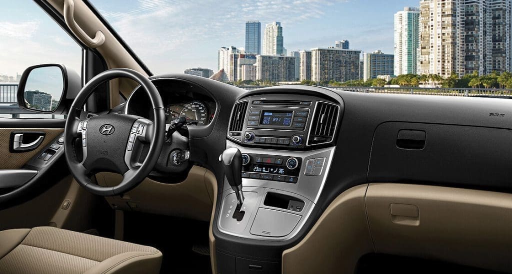Hyundai H1 2025 ราคา ตารางผ่อน รีวิวรถตู้ Mpv ขวัญใจครอบครัว | ยางรถยนต์ ราคาอัปเดต 2026 ครบทุกยี่ห้อ รวมยาง Ev | Autotirechecking Hyundai H1 2025 ราคา ตารางผ่อน รีวิวรถตู้ MPV ขวัญใจครอบครัว