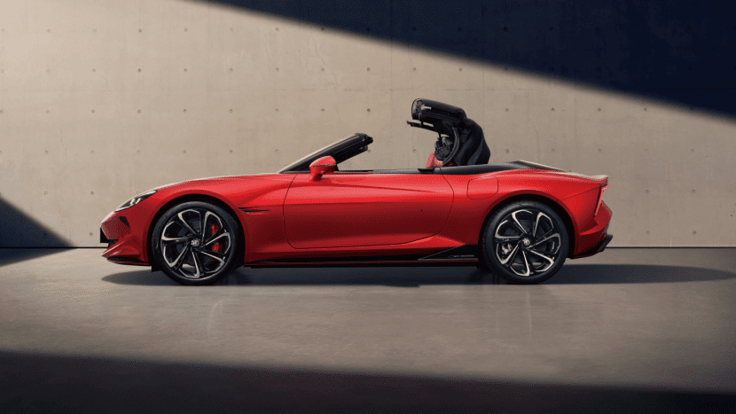 รถยนต์ไฟฟ้าสายสปอร์ต MG CYBERSTER ย้ำความแกร่ง 10,000 ไมล์