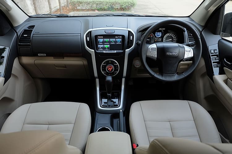Isuzu Mu X 2018 Blue Power ขุมพลังสีฟ้ารักษาโลก | ยางรถยนต์ ราคาอัปเดต 2026 ครบทุกยี่ห้อ รวมยาง Ev | Autotirechecking ISUZU MU X 2018 BLUE POWER ขุมพลังสีฟ้ารักษาโลก