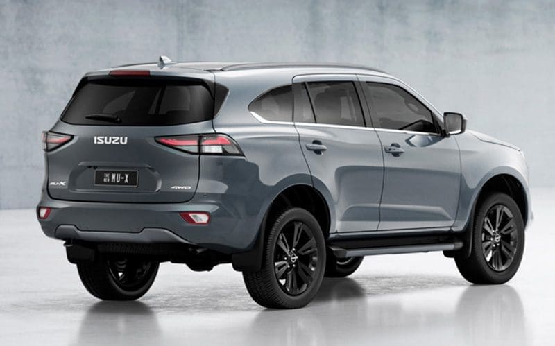 Isuzu Mux Phantom Collection | ยางรถยนต์ ราคาอัปเดต 2026 ครบทุกยี่ห้อ รวมยาง Ev | Autotirechecking Isuzu MU X Phantom Collection ใหม่ รุ่นตกแต่งพิเศษ ราคาเริ่ม 1,506,000 บาท