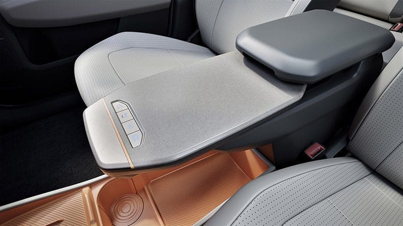 KIA EV3 ลุ้นมาไทยปีหน้า ในฐานะรถ SUV ไฟฟ้ารุ่นเล็ก วิ่งไกล 600 กม.