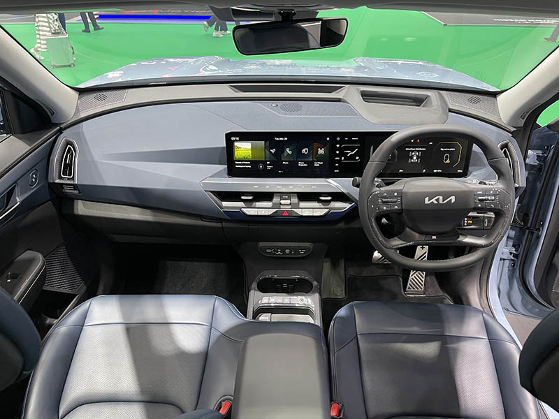 KIA EV5 KIA EV5 ราคารุ่นเริ่มต้น 1,249,000 บาท คุ้มไหม ได้อะไรบ้าง