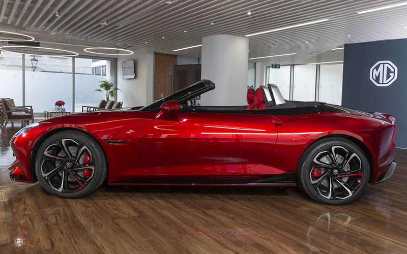 MG Cyberster 2024 MG Cyberster 2024 โรดสเตอร์ไฟฟ้าหลายร้อยแรงม้าราคาจับต้องได้