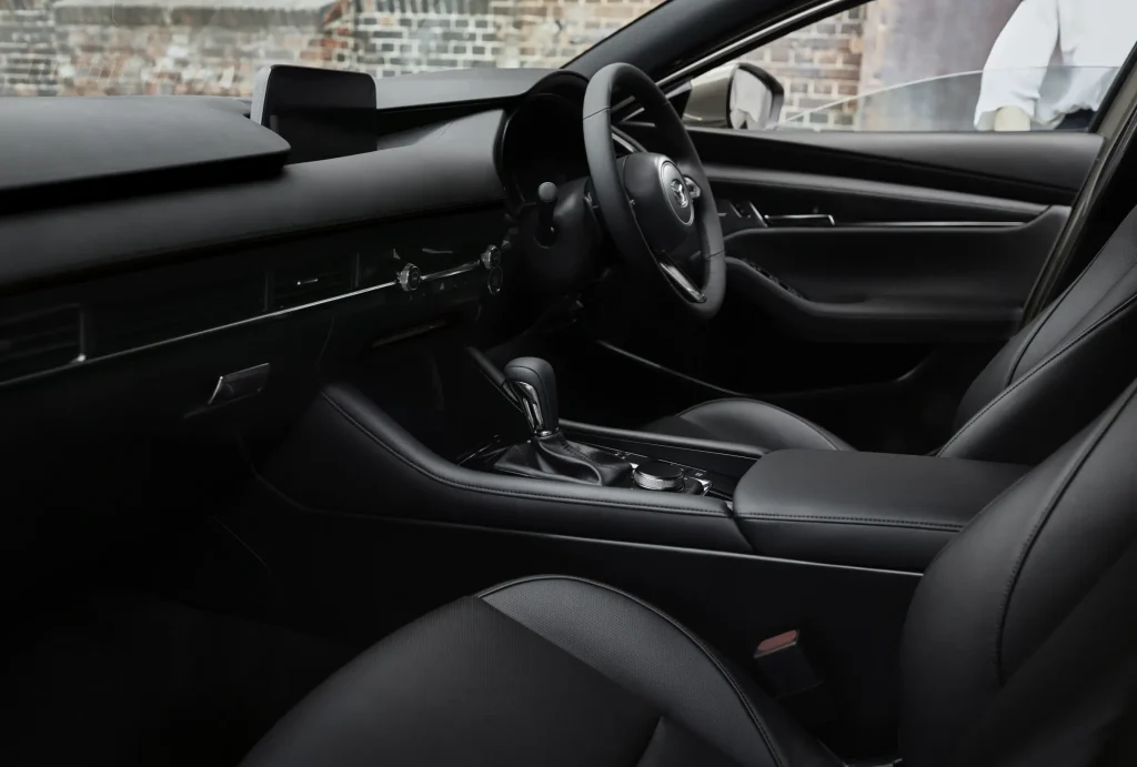 Mazda 3 2025 ราคา สเปก และรีวิวซีดานสปอร์ตสุดคุ้มค่า