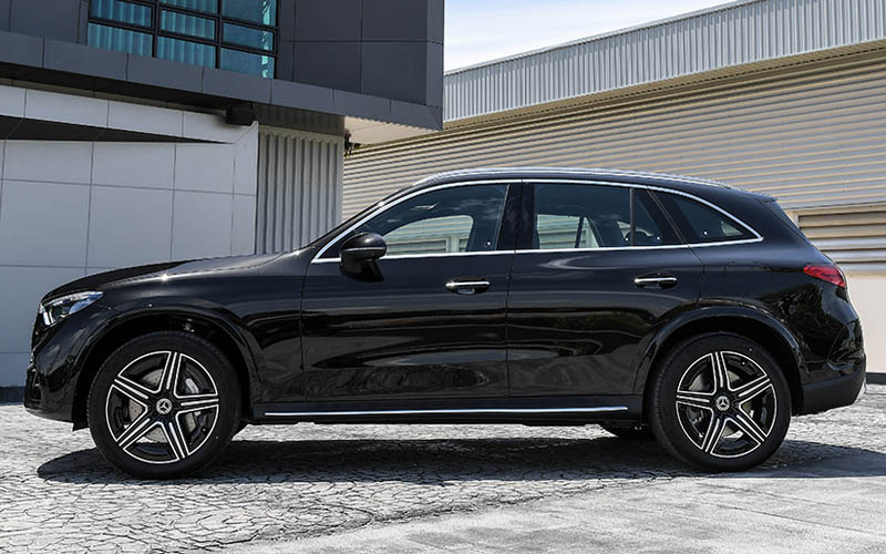 Mercedes Benz GLC 2023 โฉมใหม่เปิดตัว ราคา 4,180,000 บาท