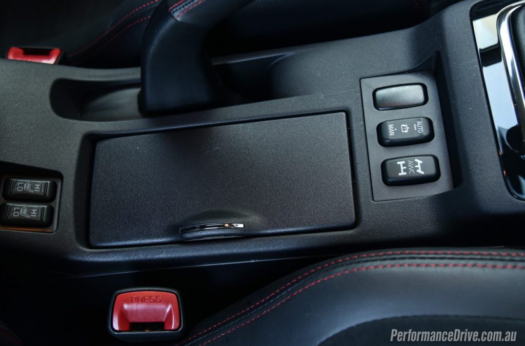 Mitsubishi Lancer Evolution 10 สุดยอดรถซิ่งขับสี่แห่งยุคสมัย Mitsubishi Lancer Evolution 10 สุดยอดรถซิ่งขับสี่แห่งยุคสมัย