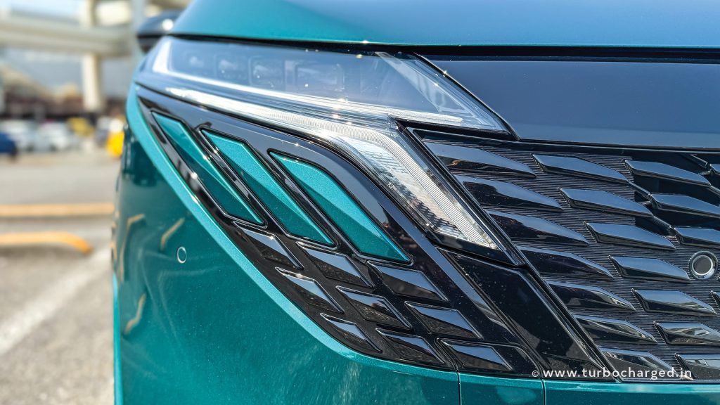 Nissan Note Aura 2025 แฮทช์แบ็กไฮบริดที่พรีเมียมกว่าเดิม