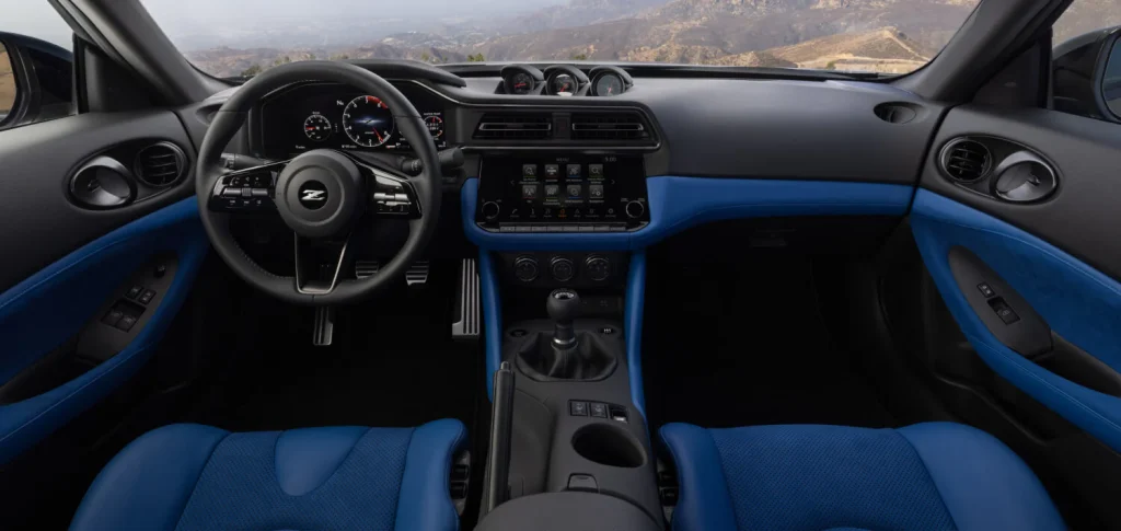 Nissan Z350 สปอร์ตสายเลือดซามูไรยุคใหม่ แรง เร้าใจ ราคาได้