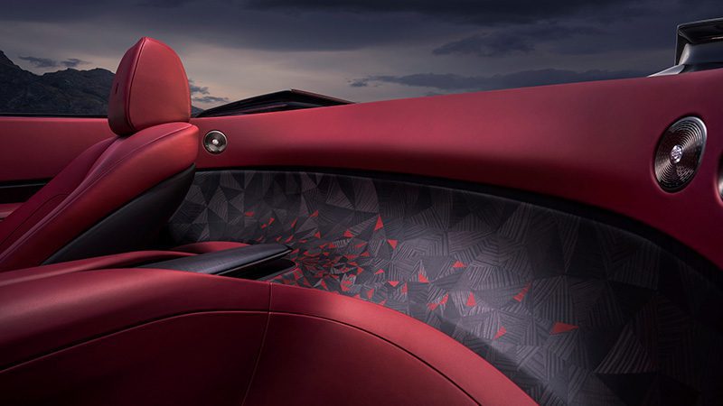Rolls-Royce La Rose Noire Rolls Royce La Rose Noire Droptail ผลิตพิเศษ ราคาพันล้าน
