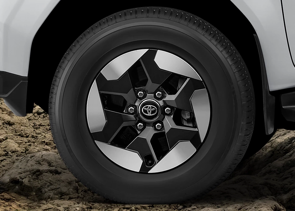 Toyota Travo E ราคา 1491000 บาท Bev ผ่อนเริ่ม 15900 บาท | ยางรถยนต์ ราคาอัปเดต 2026 ครบทุกยี่ห้อ รวมยาง Ev | Autotirechecking TOYOTA TRAVO e ราคา 1,491,000 บาท BEV ผ่อนเริ่ม 15,900 บาท