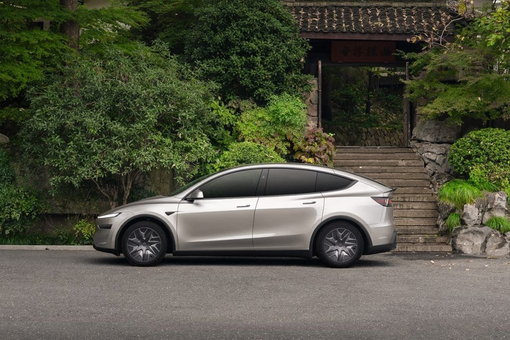 Tesla Model YYY คือ ? ราคา 1.99 ล. รู้จัก Model Y L 6 ที่นั่ง