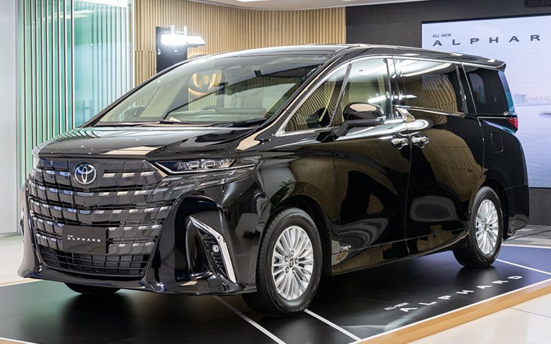 Toyota Alphard 2024 และ Vellfire เปิดตัวในไทย ราคาเริ่ม 4,129,000 บาท Toyota Alphard 2024 และ Vellfire เปิดตัวในไทย ราคาเริ่ม 4,129,000 บาท